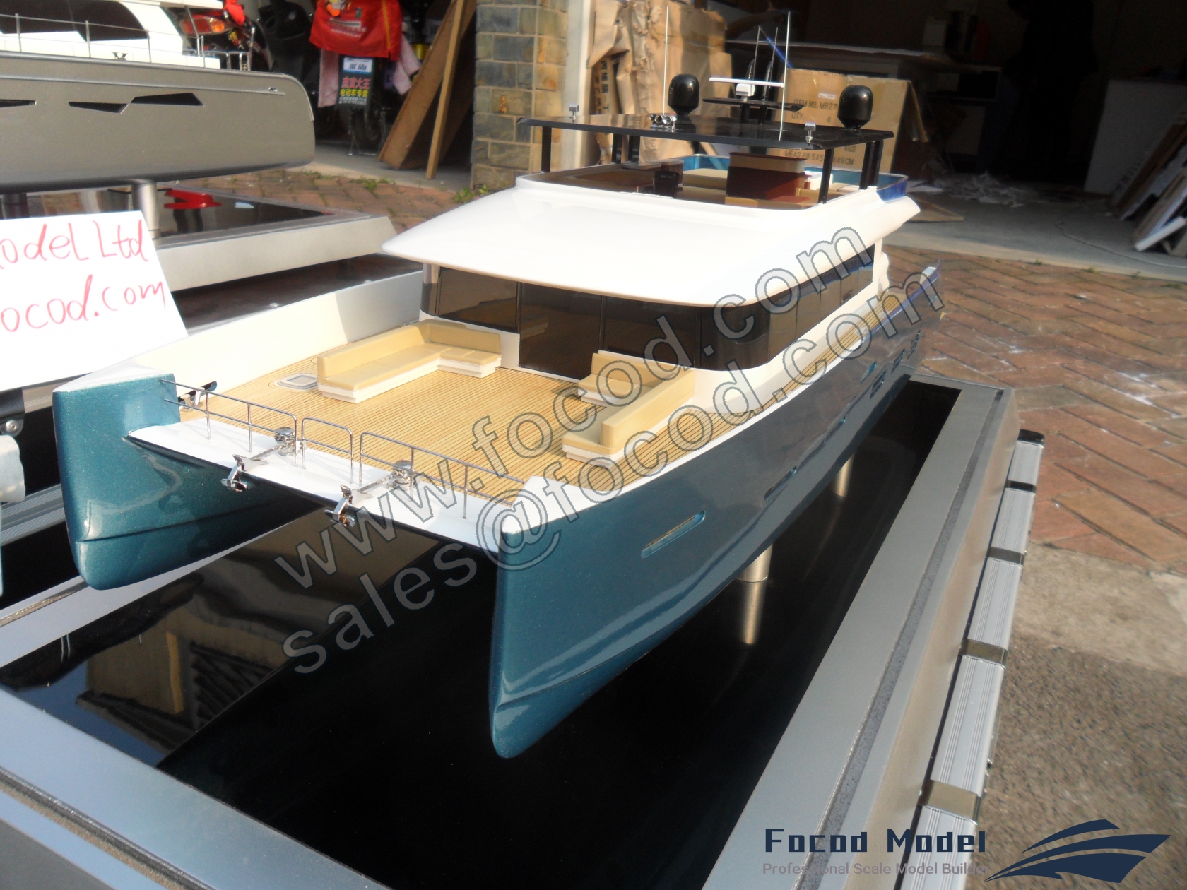 custom made model of 80英尺双体游艇